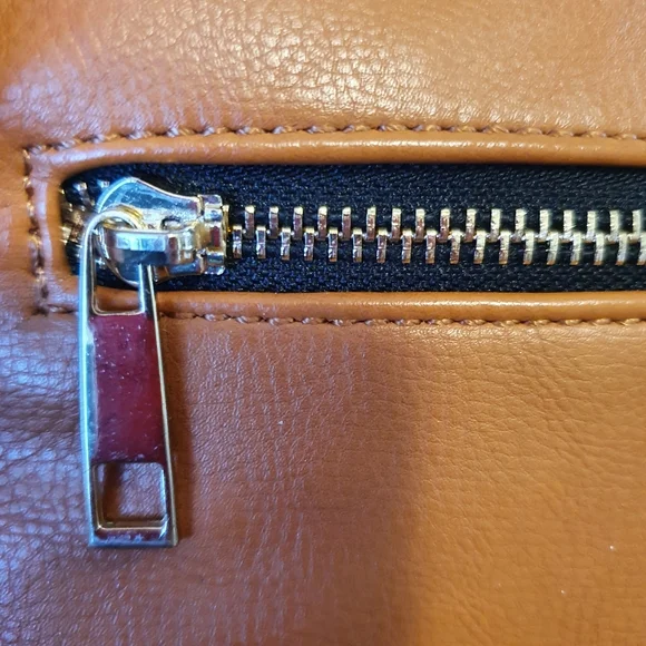 Brown Clutch with Gold Tassels ✨️ - Picture 5 of 8